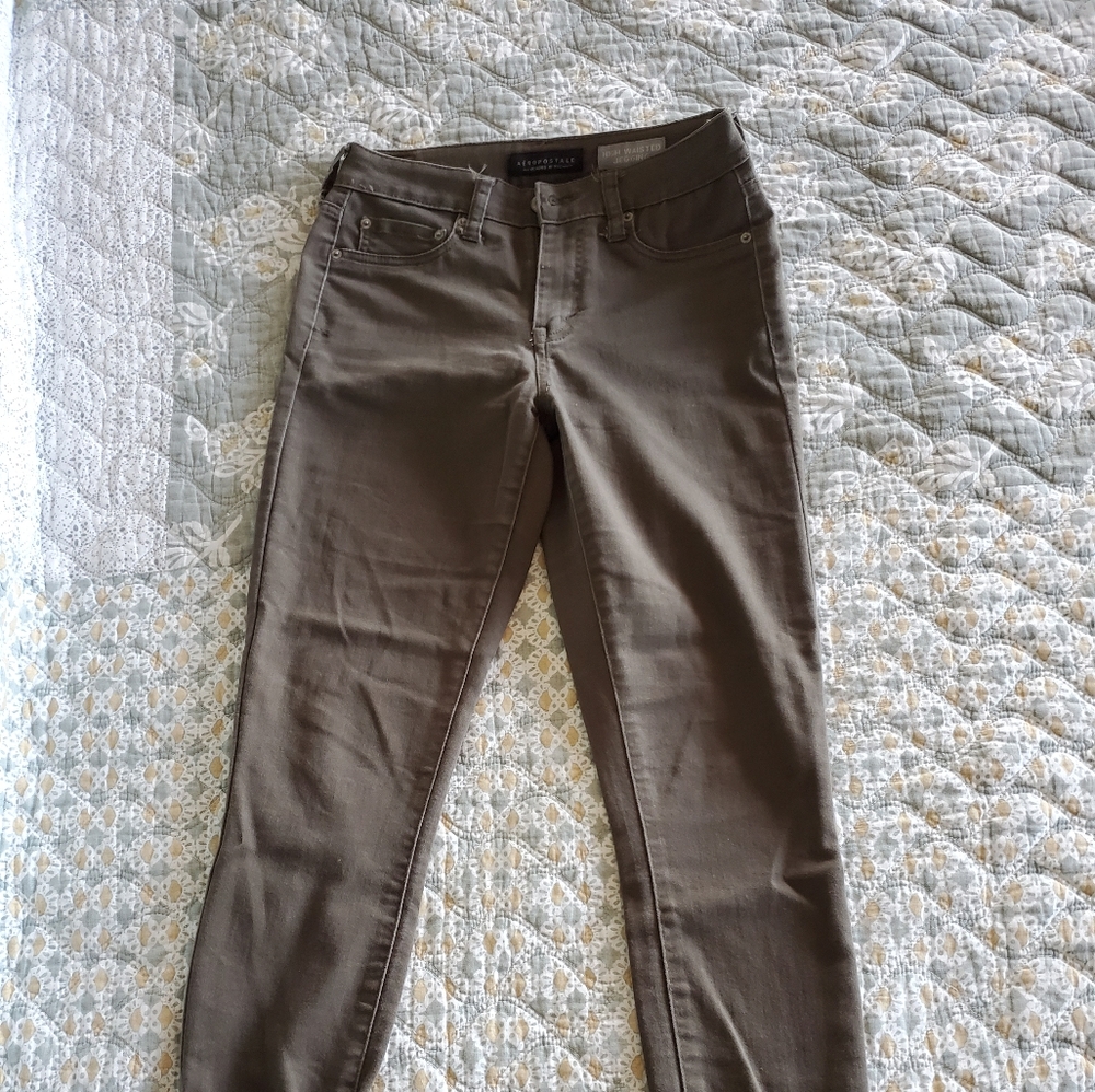 Juniors Aeropostal olive pants